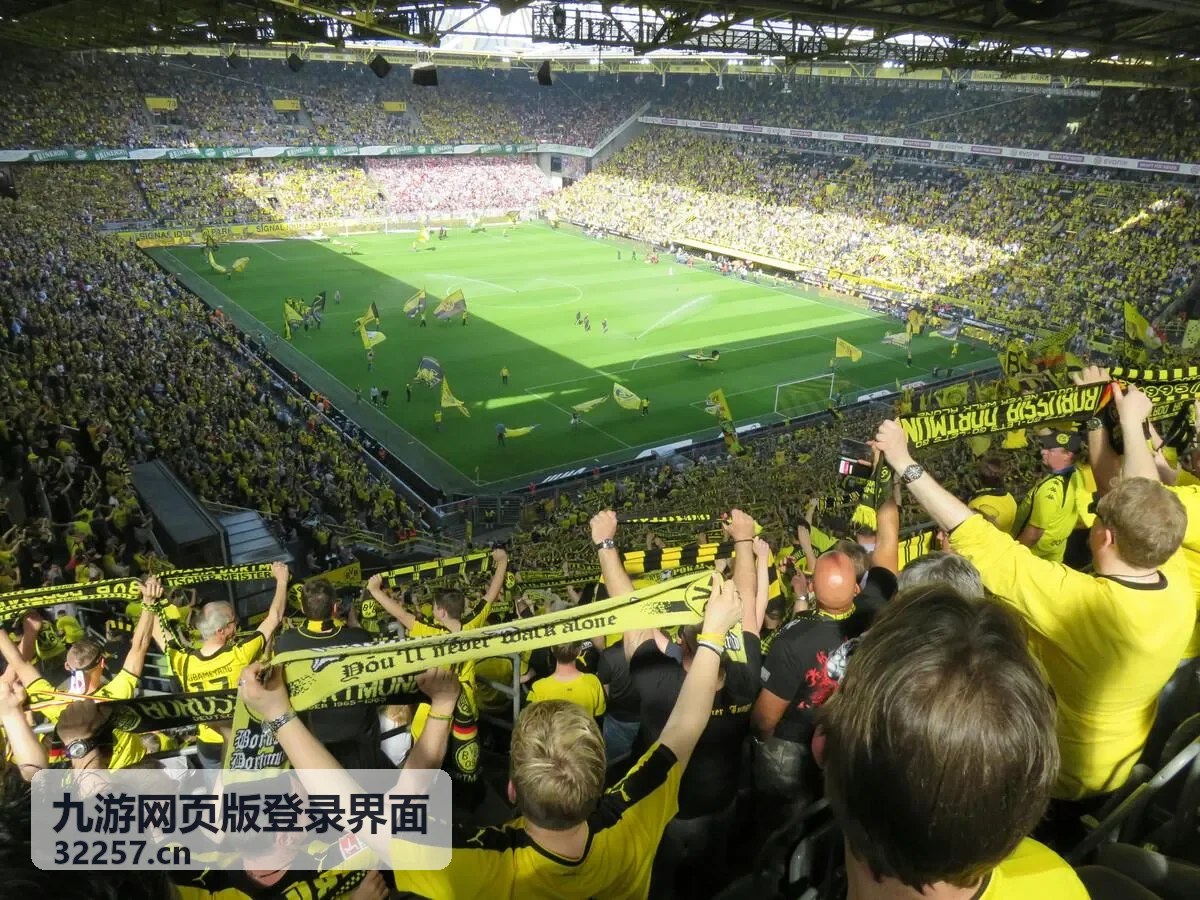 九游网页版登录界面与客户端使用方式对比封面